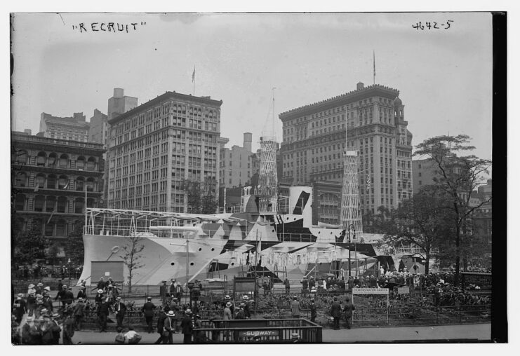 Crowd gathered around the USS Recruit (1917) in Manhattan's Union Square