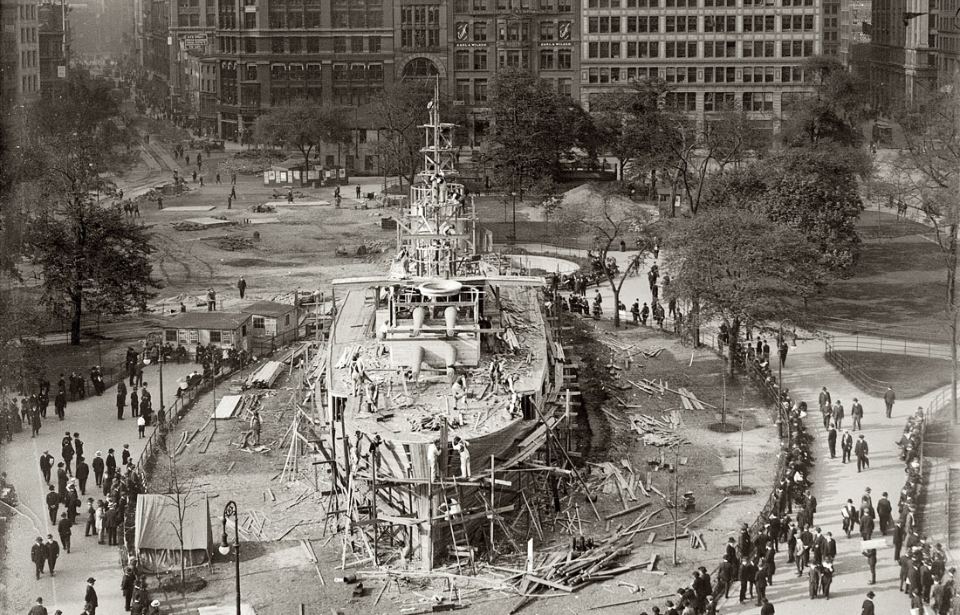 USS Recruit (1917) in Manhattan's Union Square