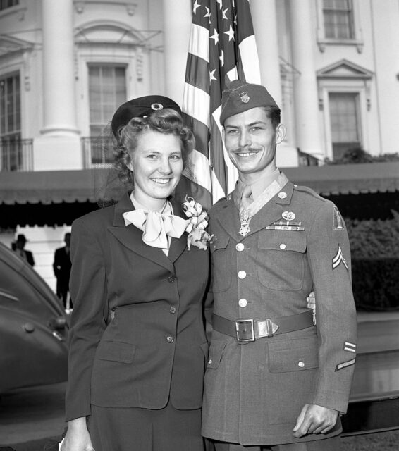 Desmond Doss standing with his wife, Dorothy