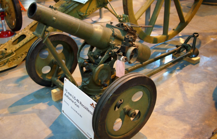 7.5 cm Leichtgeschütz 40 on display