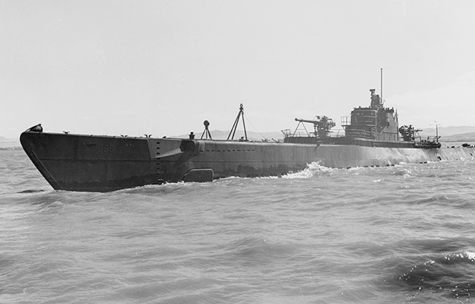 USS Nautilus (SS-168) at sea