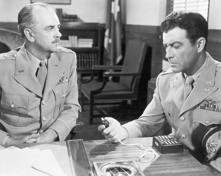 Robert Taylor and Larry Keating as Col. Paul Tibbets and Maj. Gen. Vernon C. Brent in 'Above and Beyond'