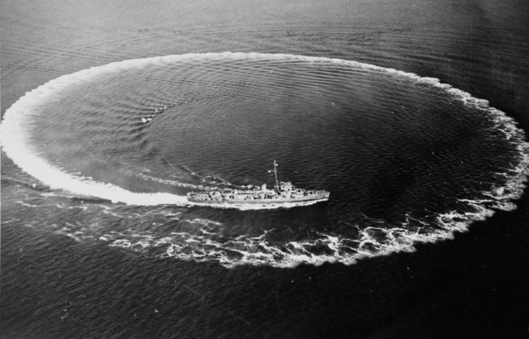 USS Buckley (DE-51) auf See