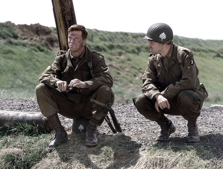 Damian Lewis and Ron Livingston as Maj. Richard Winters and Capt. Lewis Nixon in 'Band of Brothers'