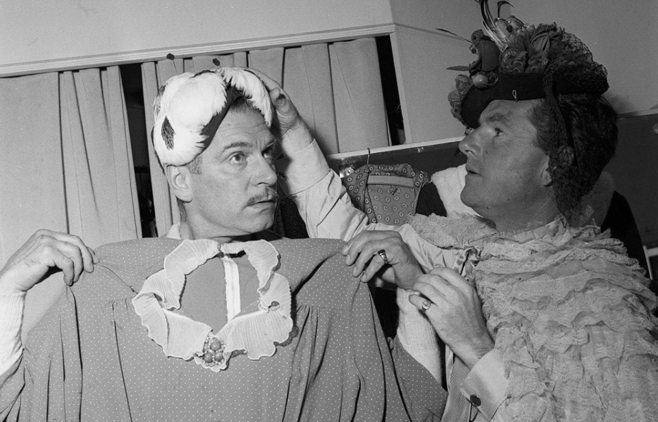 Kenneth More and Laurence Olivier dressed as women