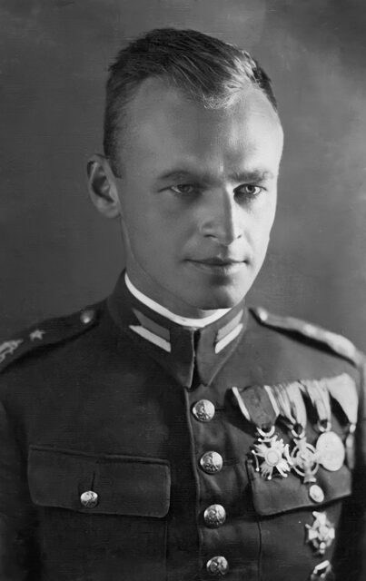 Military portrait of Witold Pilecki