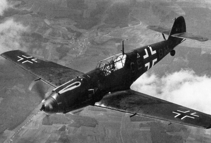 Messerschmitt Bf 109E in flight