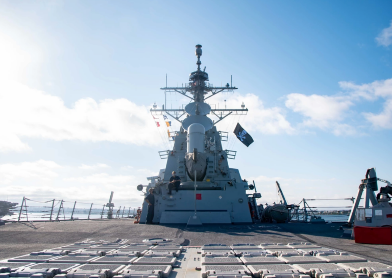 USS Kidd (DDG-100): The Only US Navy Warship That's Allowed to Fly the ...