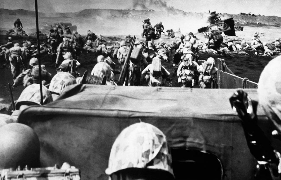 US Marines landing on Iwo Jima