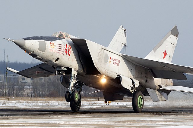 Mikoyan-Gurevich MiG-25RB taking off