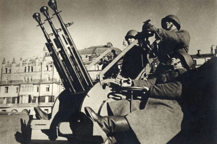 Red Army soldiers manning an anti-aircraft gun