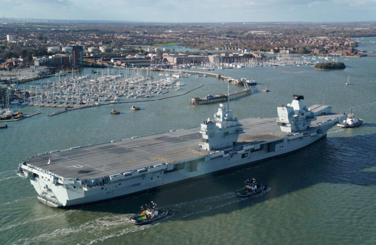 HMS Prince of Wales (R09) arriving at port