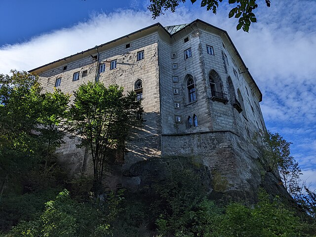 Exterior of Houska Castle