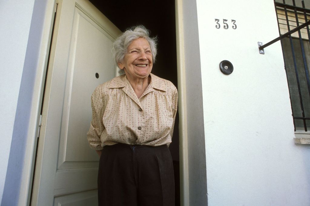 A Bankrupt Oskar Schindler Abandoned His Wife After World War II War