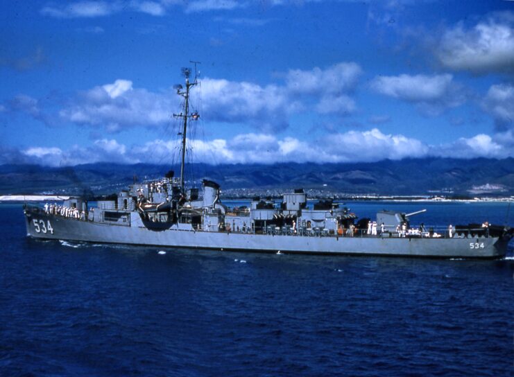 USS Silverstein (DE-534) leaving port