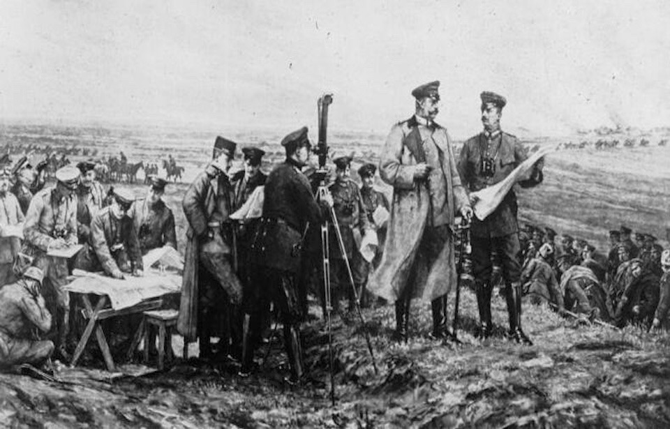 Photo Credits: 'Tannenberg, Hindenburg auf Schlachtfeld' by 
Hugo Vogel / German Federal Archives 	
Bild 103-121-018 / Wikimedia Commons / Public Domain.