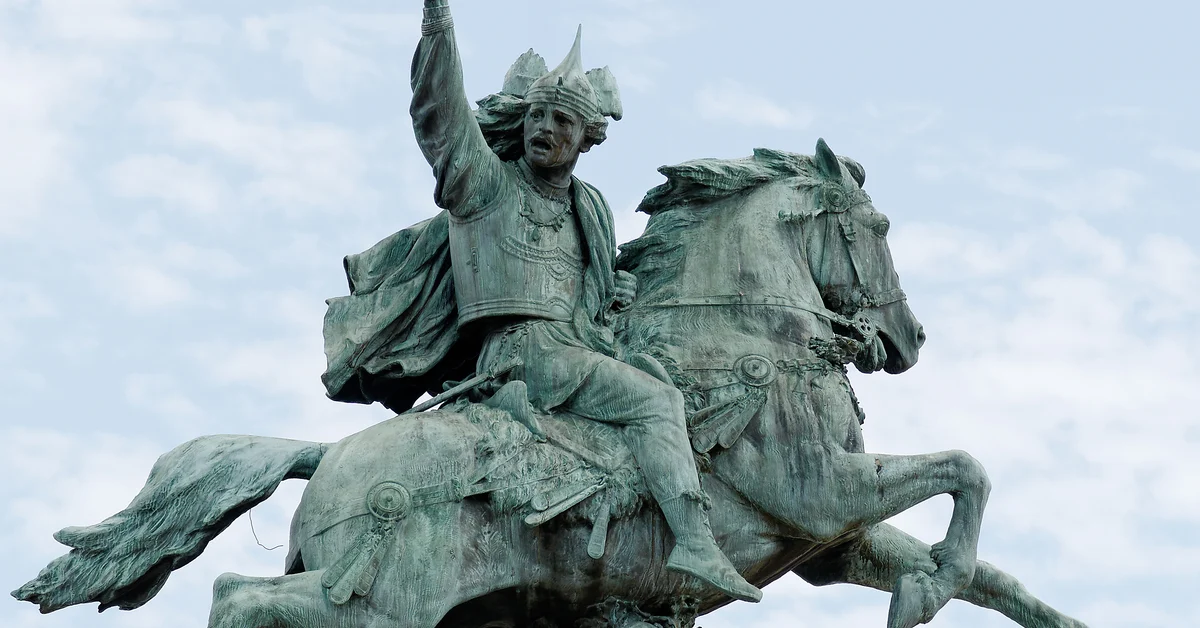 Equestrian statue of Vercingetorix, built in 1903 by Frédéric Auguste Bartholdi at place de Jaude, Clermont-Ferrand
